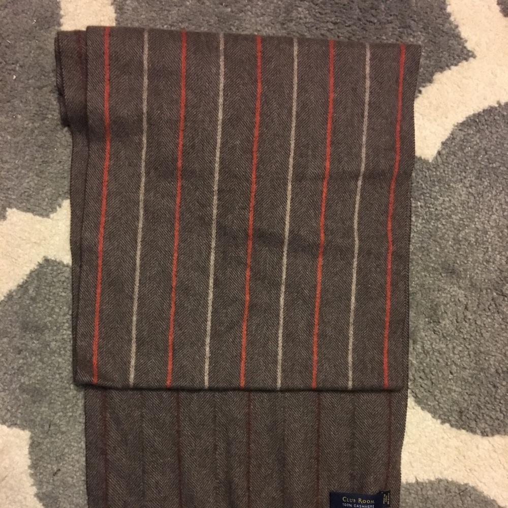 Club Room Scarf